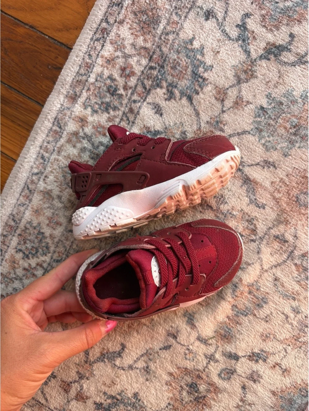 5C Burgundy Nike Toddler Huarache Slip On Sneakers